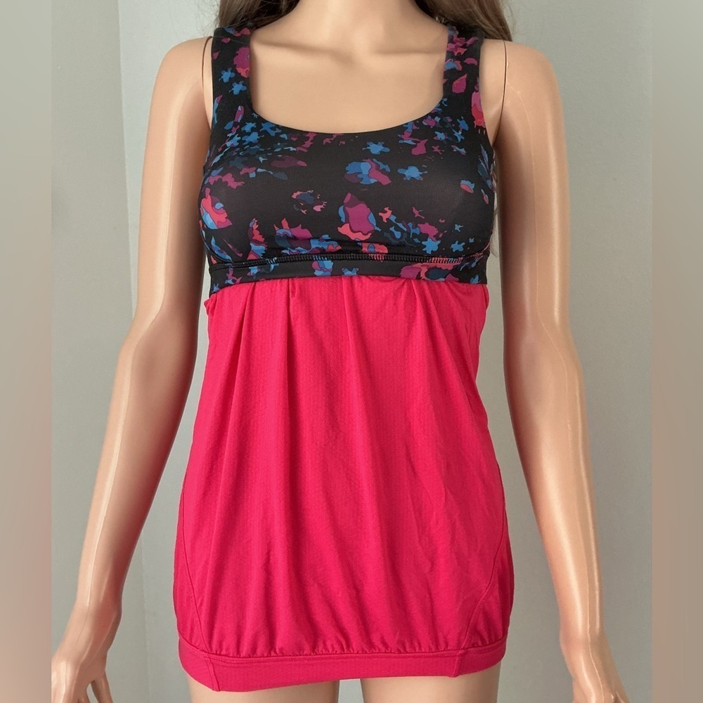 Lululemon Athletica Red and Black Patterned Tank Sz 4 - Picture 5 of 12